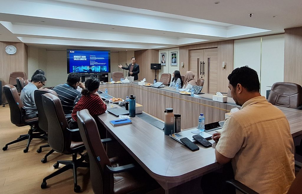 Pelatihan Sales Logistik PT GED Lintas Indonesia Pelatihan internal tim sales PT GED Lintas Indonesia mengenai Mindset Baru Sales Logistik B2B dan B2G